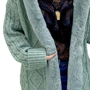 <span class=keywords><strong>Cardigan</strong></span> Lungo Lavorato a Maglia su Misura <span class=keywords><strong>con</strong></span> Cappuccio, Manica Lunga, Oversize, <span class=keywords><strong>con</strong></span> Risvolto Bordato in <span class=keywords><strong>Pelliccia</strong></span>, Caldo e Confortevole - Product Image 3