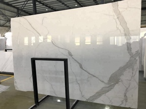 Prix avantageux pour dalle de marbre blanc Calacatta d'Italie avec des veines grises - Product Image 3