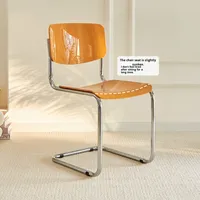 Chaise flottante minimaliste nordique Design créatif en métal pour salle à manger et salon pour bureau loisirs inspiré tabouret de magasin de thé au lait