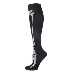 Calze a Compressione di Halloween con Fantasie Spaventose: Scheletri, Pipistrelli, Zucche, Alieni, Mumie - Jacquard per Uomo e Donna - Product Image 6