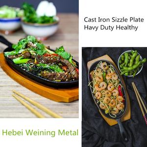 Sartén ovalada de hierro fundido, sartén de fajita presazonada con placa Base de madera, placa caliente coreana para barbacoa - Product Image 4