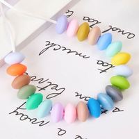 Nouvelles idées de produits en gros 2023 : Porte-clés bracelet en perles de silicone sans BPA pour la fabrication de sacs et la dentition des bébés