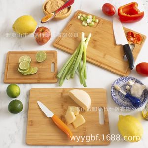 Suministro directo de fábrica de tablas de cortar de bambú y juegos de utensilios de cocina de 3 piezas a precios bajos. La personalización del logotipo es - Product Image 2