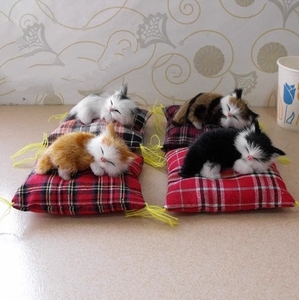 Factory Price 12cm Plush Kitten Toy Simulation Cat Doll Pet Model Mini Sleeping Kittens on Mat Figurine Stuffed Cushion Decor