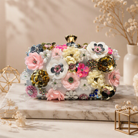 Sac de soirée élégant Hengmei Chaozhou, fabriqué en usine, fait main, orné de fleurs et de perles, en polyester, pour banquets, mariages et fêtes