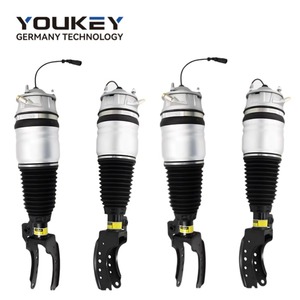 Pièces automobiles <span class=keywords><strong>Suspension</strong></span> pneumatique pour Audi Q7 Nouveau modèle Volkswagen Tourage Porsche Cayenne 2010-2014 Avant droit 7P6616040N 95835804001 - Product Image 1