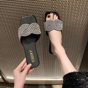 Big Size Fashion Women's PU Flat Outdoor Sandals With Rhinestone Summer Beach Flat Slippers for Ladies - Product Image 3