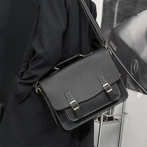 Sac à main en cuir PU pour hommes, asymétrique épaule <span class=keywords><strong>diagonale</strong></span> multifonctionnel stéréotypé horizontal rétro business crazy horse - Product Image 2