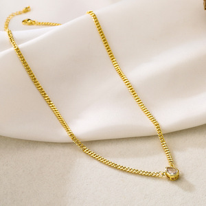 Collana con Pendente Geometrico in Rame Placcato Oro 18K con Zirconi, Stile Hip Hop di Alta Qualità, Design Australiano Semplice ed Elegante - Product Image 2