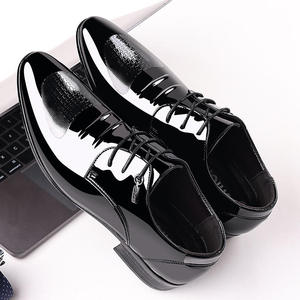 Zapatos de vestir de cuero para hombre, nuevos zapatos de cuero con punta en pico para otoño, zapatos formales de negocios de caña baja, zapatos de cuero de talla grande. - Product Image 4
