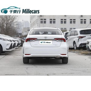 Véhicule Toyota d'occasion Corolla en état quasi neuf Direction assistée Hybride Roues en alliage Utilisation professionnelle Navigation GPS - Product Image 4