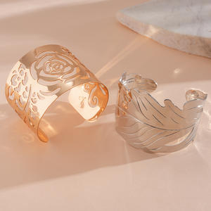 Brazalete Abierto de Acero Inoxidable con Diseño de Hojas y Flores, Unisex, Estilo Vintage Exagerado, Diseño de Lujo - Product Image 4