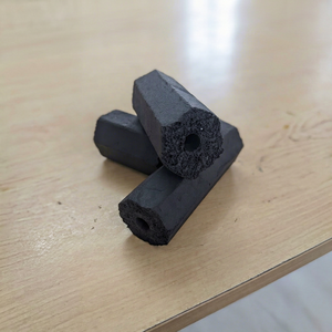 Carbón Vegetal de Coco en Briquetas Hexagonales, Marca Privada OEM, Hecho a Máquina, Combustible para Barbacoa, Contenido de Ceniza 8%, 5400-7500 Kcal/kg - Product Image 1