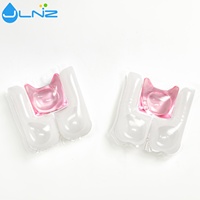 Lessives liquides concentrées 3-en-1 en dosettes avec adoucissant intégré