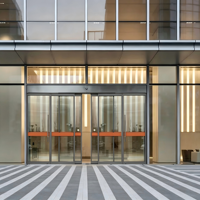 Porte coulissante en verre incurvé certifiée CE pour vitrine |   Porte à capteur en forme d'arc pour entrée de restaurant ou de magasin, design moderne