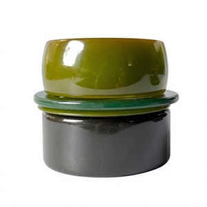 Brazalete de Resina Esculpida de la Mejor Calidad, Redondo, Moderno, Artístico, Decorativo, con un Diseño Único en Color Verde Azulado y Crema, Ideal para Bodas y Fiestas - Product Image 3