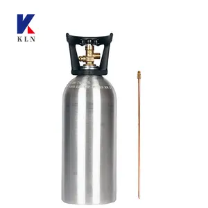 Xi lanh nhôm CO2 15 LB với ống Siphon (ống nhúng) được lắp đặt theo tiêu chuẩn chính xác. Xe tăng