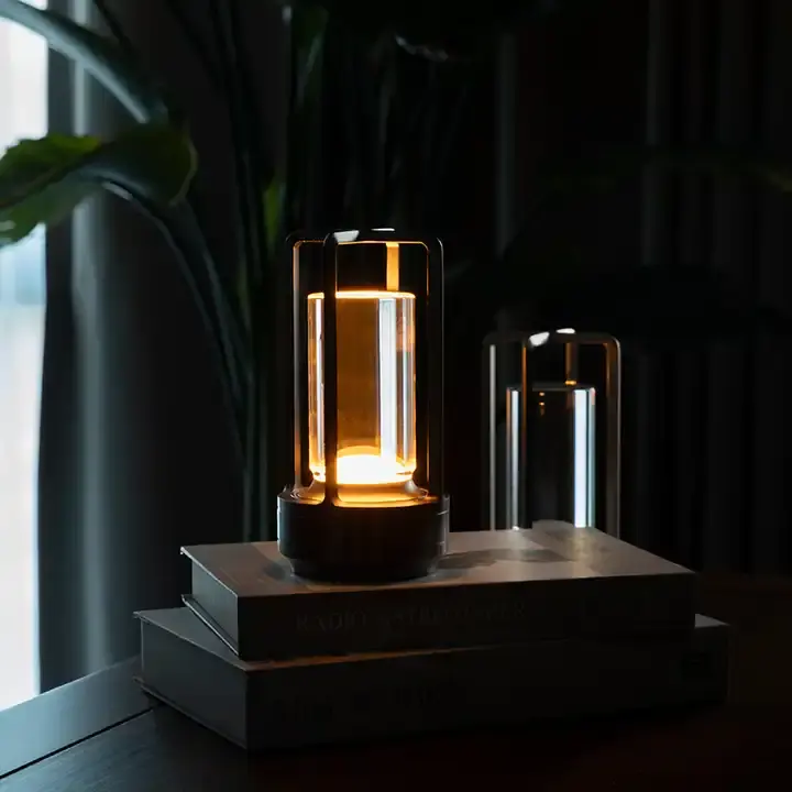 Retro táctil LED recargable comedor bar lámpara de mesa al aire libre retro inalámbrico minimalista LED restaurante lámpara de mesa de hotel