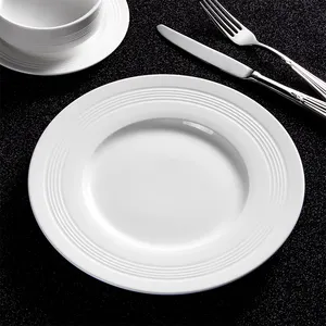 Juego de platos y cuencos de Catering de cerámica blanca clásica, vajilla con borde en relieve, juego de platos de cena de restaurante de Hotel de porcelana