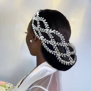 เครื่องประดับผมทำด้วยมือทำจากอัลลอยด์สำหรับงานแต่งงานงานพรอมคริสตัลแบบบิดที่คาดผมสำหรับเจ้าสาวเครื่องประดับสายโซ่เถาผม - Product Image 1