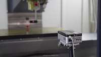 1 an de garantie Système FANUC WF-855 fraiseuse de centre d'usinage CNC et machine VMC pour le traitement des pièces métalliques incluses