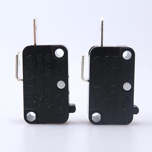 Microinterruttore a 2 pin 16A 250V con involucro in bachelite e contatti in argento - Product Image 1