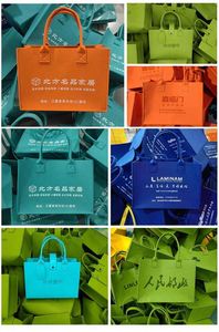 กระเป๋าผ้าสักหลาดขายส่ง Ys5697 พร้อมโลโก้ ของขวัญส่งเสริมการขายแบบกำหนดเอง - Product Image 6