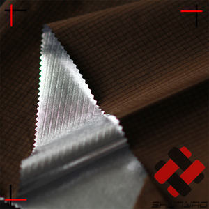 Tela de manta de emergencia aislada reflectante de calor recubierta de plata brillante Ripstop de nailon 15D de peso ultraligero - Product Image 1