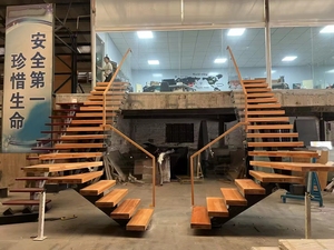 <span class=keywords><strong>Escalier</strong></span> de maison de villa à guichet unique Escaliers droits flottants Conceptions d'escaliers intérieurs en <span class=keywords><strong>bois</strong></span> durables personnalisés - Product Image 5