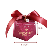 Elegante 3D-Prägung Logo Schokolade Geschenk Hochzeits bevorzugung Verpackungs box Goldfolie Personal isierte Hochzeits geschenk Candy Box