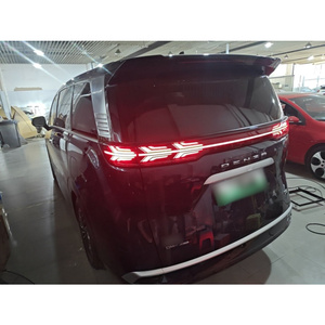 Guazi Denza D9 <span class=keywords><strong>2022</strong></span> MPV d'occasion Hybride Rechargeable Automatique MPV Passager AWD Bleu Conduite à Gauche Stock Concessionnaire - Product Image 3