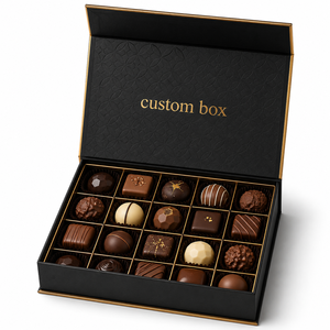 Boîte cadeau de luxe personnalisée pour chocolats, avec séparateur, en carton rigide noir, avec logo en feuille d'or, fabriquée par une imprimerie spécialisée. - Product Image 1