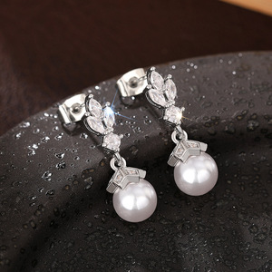 Orecchini pendenti in oro bianco E3597 con perla imitazione e diamante taglio marquise per matrimonio, gioielli da donna alla moda - Product Image 4