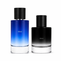 Op maat gemaakte Heren Eau De Parfum Langdurige 12 uur houdbare houtachtige muskusgeur 100ml spray voor dagelijks gebruik op kantoor, op maat gemaakt merkparfum OEM
