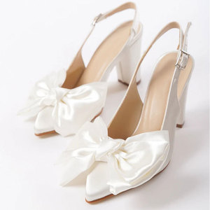 Scarpe da Sposa Bianche <span class=keywords><strong>con</strong></span> <span class=keywords><strong>Tacco</strong></span> Alto 8 cm e Fiocco, Scarpe Singole da Donna per Cerimonie - Product Image 1