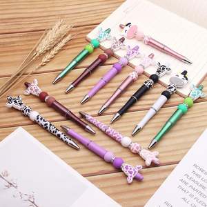 Chaîne de sucette pour bébé personnalisée en gros, perles d'espacement en <span class=keywords><strong>silicone</strong></span> de qualité alimentaire sans BPA de 12 mm - Product Image 3