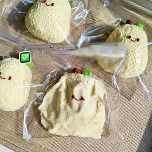 Juguete Antiestrés de Silicona de Grado Alimenticio con Forma de Pera China Realista, para Todas las Edades, Ideal para Niños de 5 a 7 Años, Regalo Perfecto - Product Image 1