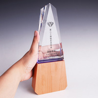 Vente directe d'usine trophée de cristal Base en bois trophée blanc trophée de bois récompense de gravure récompenses de concours, cadeau de récompense d'affaires