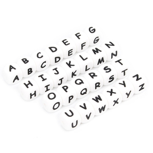Perles à mâcher en silicone personnalisables pour bébé, perles en silicone sans BPA, perles en vrac avec lettres de l'alphabet - Product Image 3