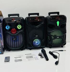Altavoz de Karaoke Bocina Woofer de 8 Pulgadas Precio de Promoción Control Remoto Luz Led de Color Altavoz para Fiestas al Aire Libre con TWS - Product Image 4