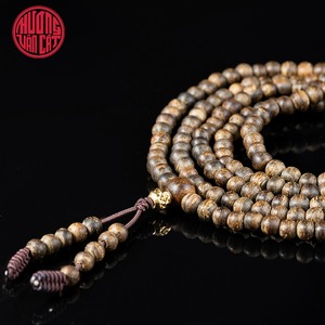 Bracelet en bois d'agar rare, 216 perles de 4 mm, entièrement coulant, authentique, en bois d'oud à haute teneur en résine, Mala de prière, fait main, de luxe - Product Image 3