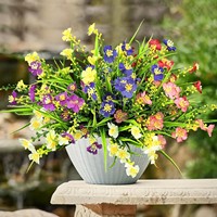 Fleurs artificielles : Chrysanthème à 5 têtes, herbe de printemps, petites plantes aquatiques, verdure artificielle pour décoration intérieure et mariage