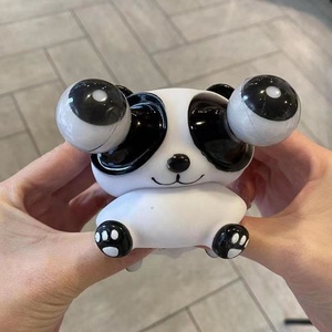 Nouveauté créative : Jouet en vinyle à yeux bouffants en forme d'animal, adorable panda anti-stress à presser pour garçons et filles - Product Image 4