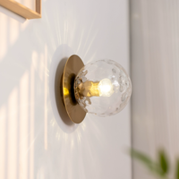 Lampe murale de chevet de chambre à coucher de luxe moderne avec lumière LED pour l'éclairage de table de couloir d'escalier d'hôtel d'arrière-plan de salon