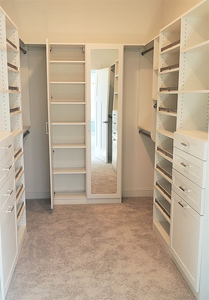 CBMMart Prix inférieur Armoire personnalisée en bois et aluminium Promenade dans le placard Armoires de spectacle Salle de bain Chambre à coucher pour les projets de construction de maisons