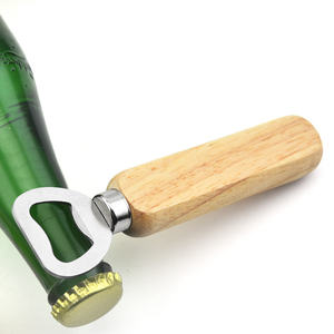 木製ハンドル付きカスタムロゴバーステンレススチールビールオープナー飲用ボトルオープナー - Product Image 1