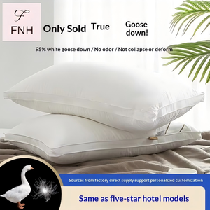 Almohada de Lujo Hilton con Relleno de Plumón de Ganso Blanco 95%, Funda de Algodón Puro, para Todas las Estaciones, Clase Cinco Estrellas - Product Image 1