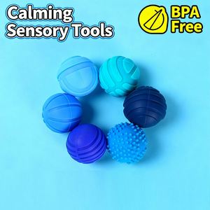Balle sensorielle magnétique en silicone anti-stress, silencieuse et texturée, pour TDAH - Product Image 3