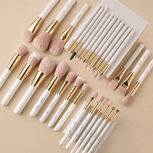 Professional Small Stippling Brush Two-tone Gradient Bristles Makeup Brush Single Cosmetic Brush For Cream Blush Highlighter - Product Image 2