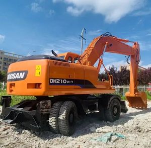 En stock Excavatrice DH210W-7 Doosan d'occasion Excavatrice hydraulique à DH210W-7 roues Doosan en vente - Product Image 6